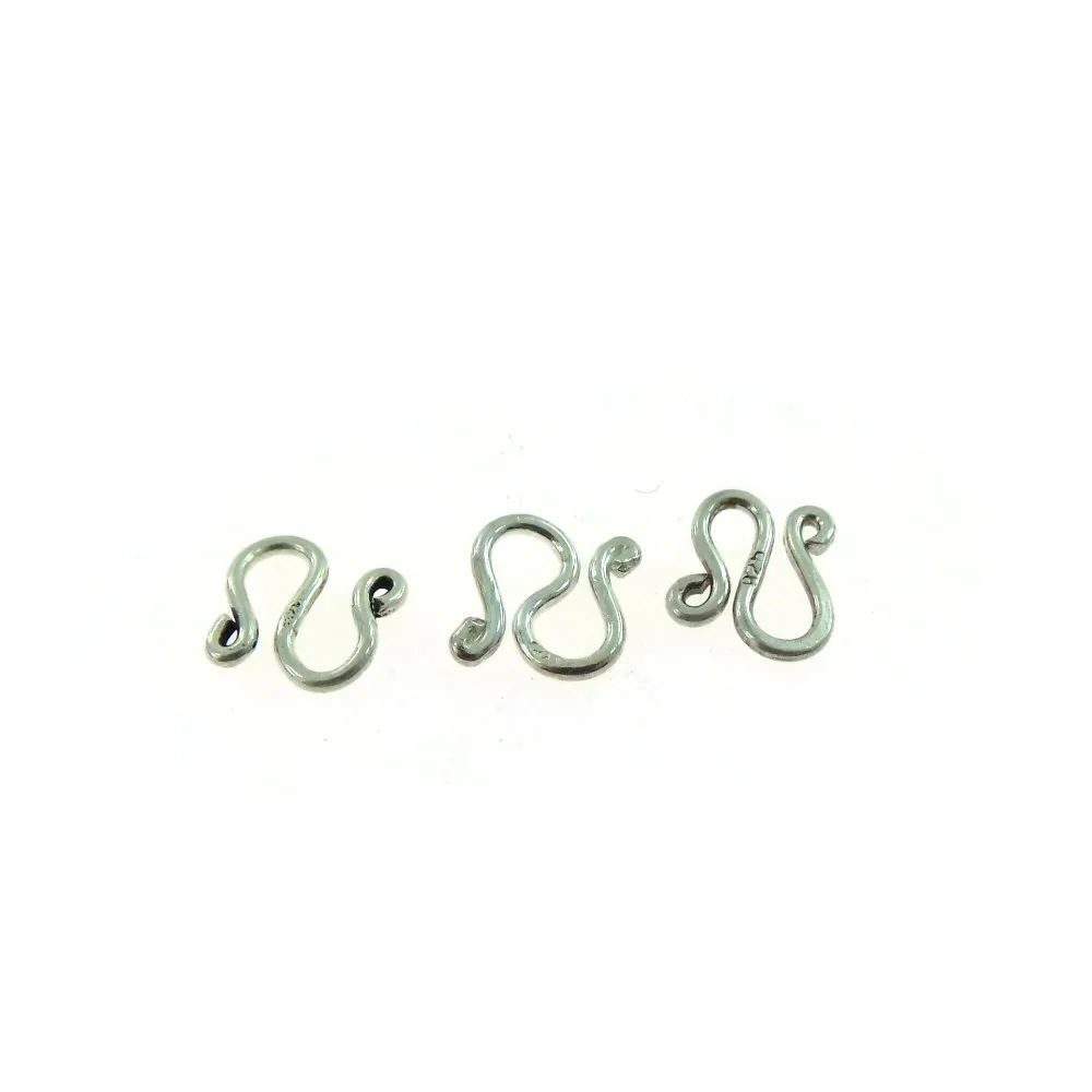 3 piccole chiusure serpentina in argento 925 9x8 mm.