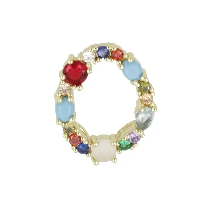 Ciondolo charms letterina O con pietre mix color  in ottone dorato1 pz.