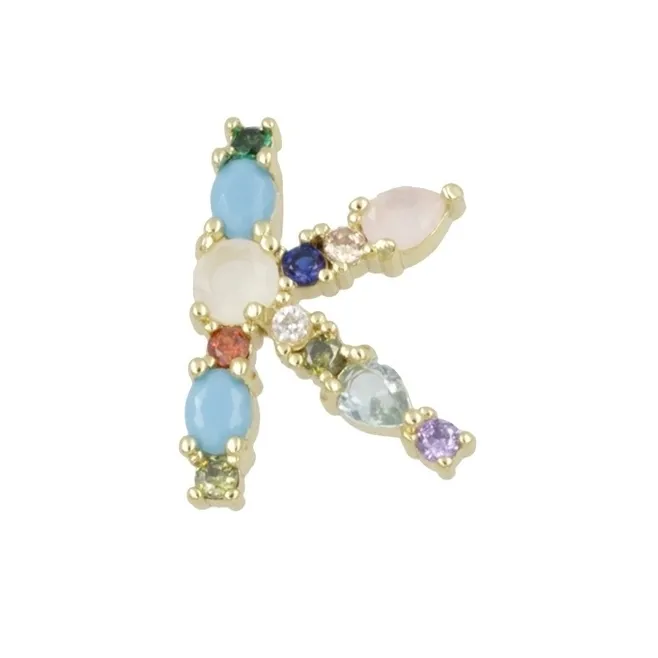 Ciondolo charms letterina K con pietre mix color  in ottone dorato1 pz.