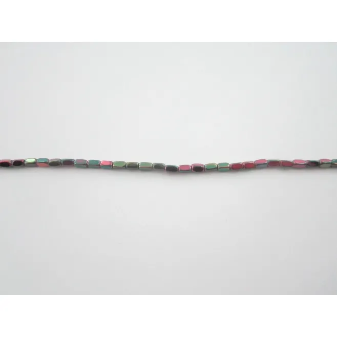 un filo di tubini arrotondati 4x2 mm. in ematite multicolor