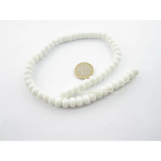 1 FILO DI  AGATA BIANCA  CABOCHON STONDATA 14X12 MM