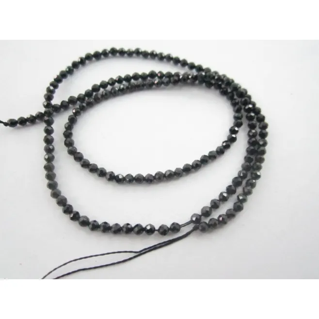 zirconi colore nero tonde  sfaccettati di 2,5 mm 1 filo lungo 33 cm