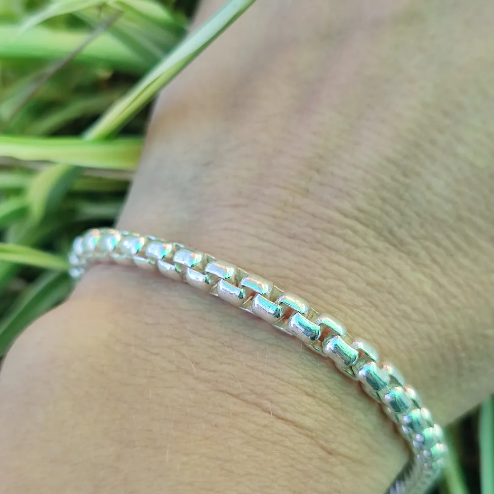 Quadratisches Kettenarmband aus 925er Silber – MARK