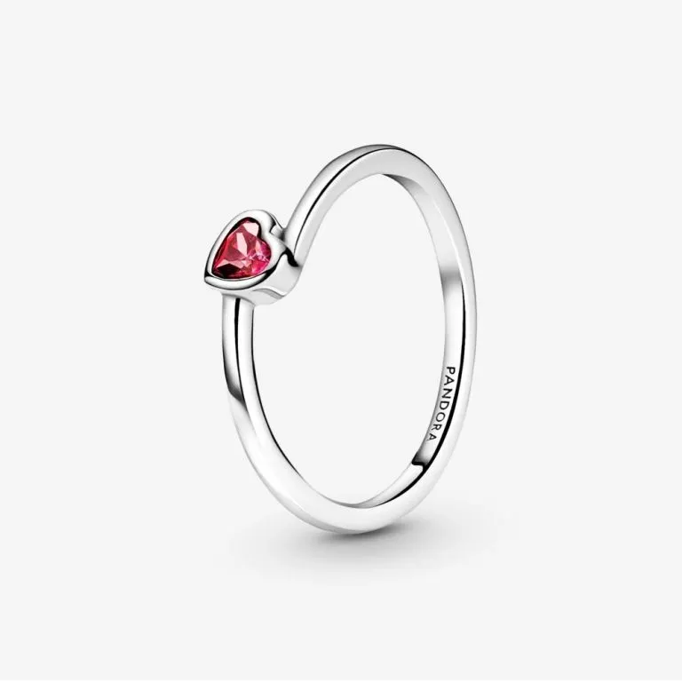 Anello Pandora con Solitario a Cuore Obliquo Rosso