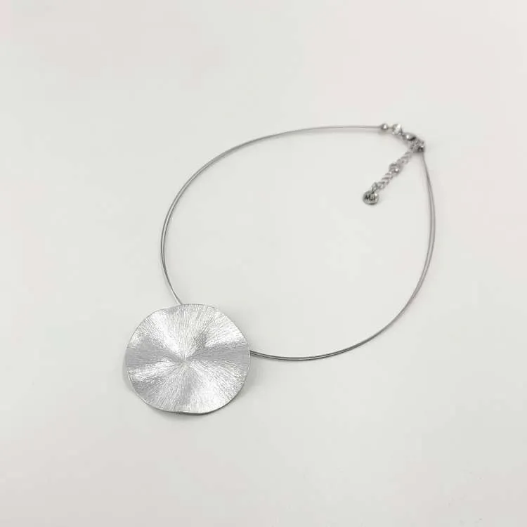 Collana Petalo in alluminio spazzolato