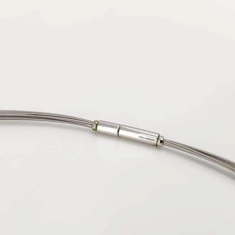 Collana con pendente Ciotola in resina e alluminio