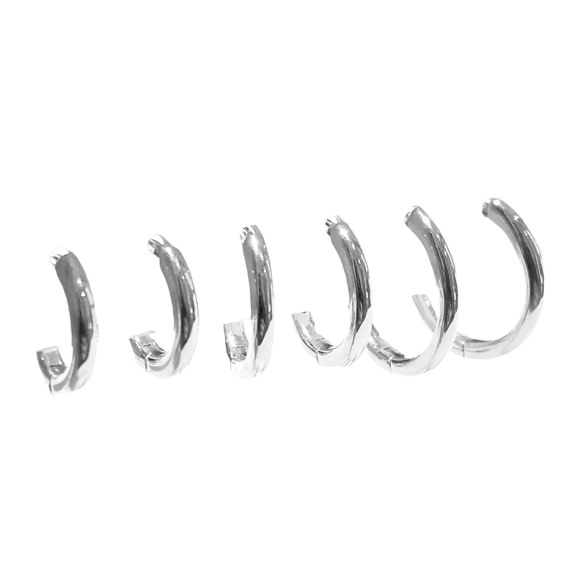 ORECCHINI A CERCHIO IN ARGENTO