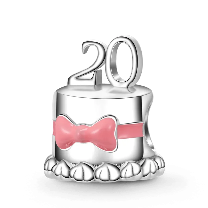 Gnoce Buon "Torta per il 20° Compleanno" con una Farfalla