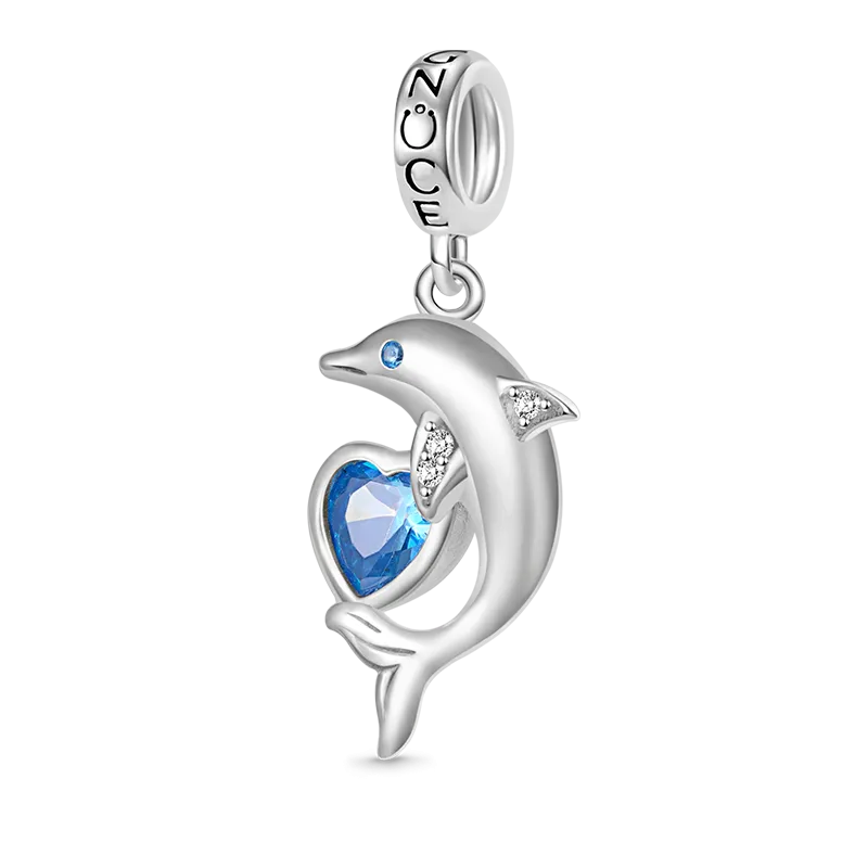 Gnoce Ciondolo Delfino Abbraccia la Pietra Cuore