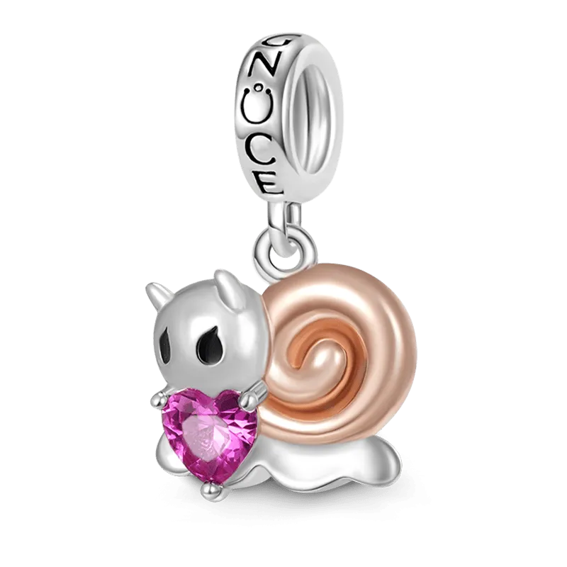 Gnoce Charm Lumaca Abbraccia la Pietra Cuore