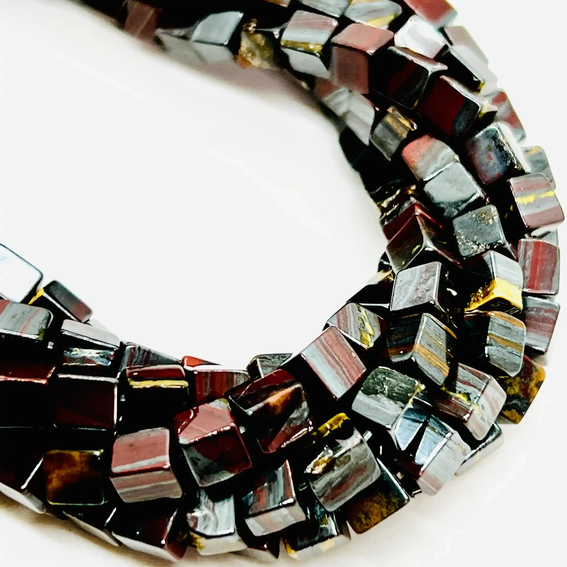 filo di occhio di tigre iron cubetto 7 mm colore rosso brunito e ocra