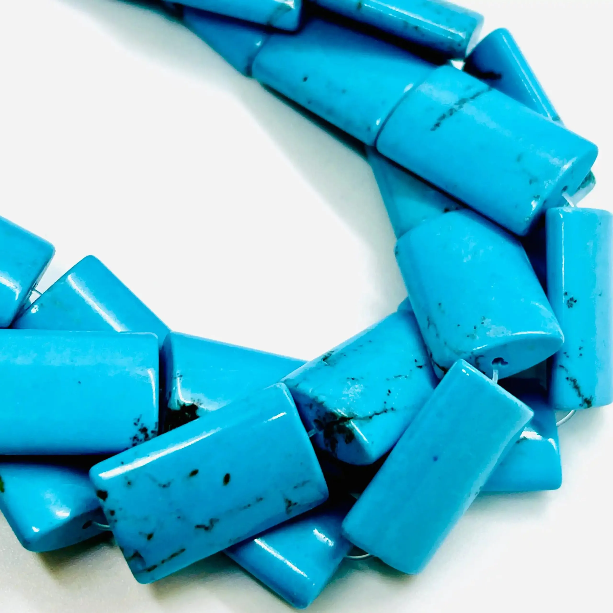 filo di haulite turchese cilindro piatto 25 mm x 16 mm colore turchese anticato