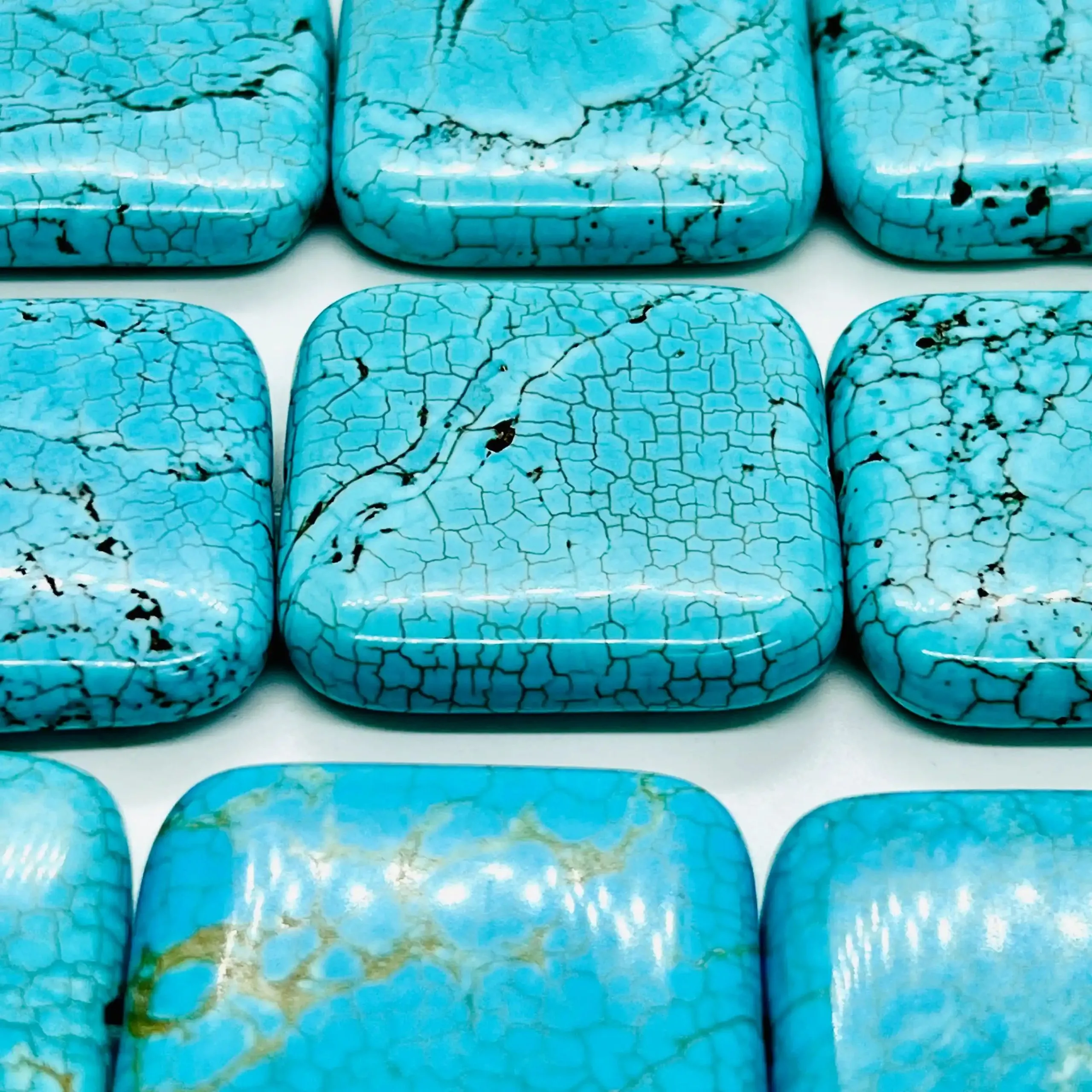 filo di haulite turchese quadrato maxi 40 mm colore turchese anticato