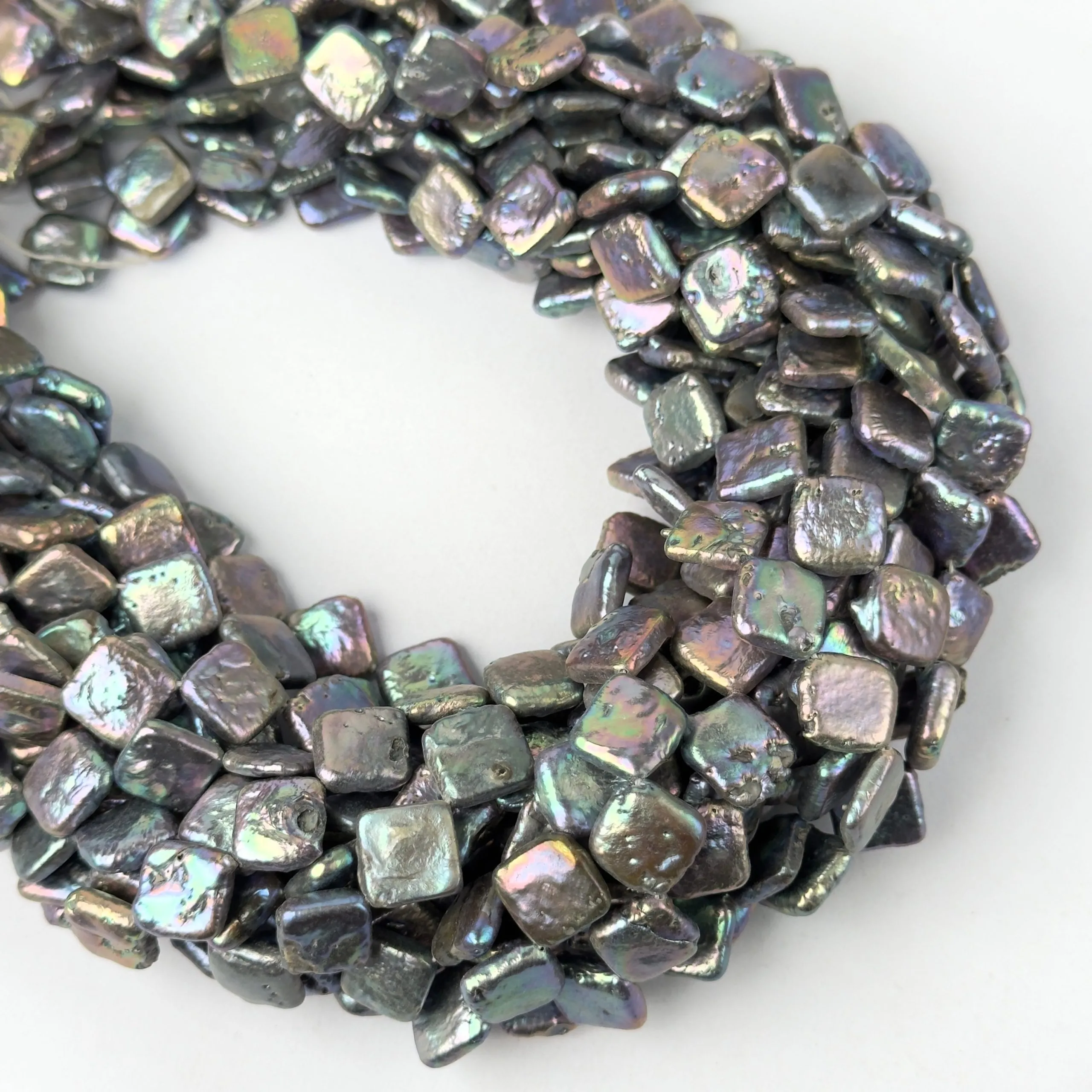 Perle di Fiume Rombo Lilla Metalizzato 10mm - Qualità A