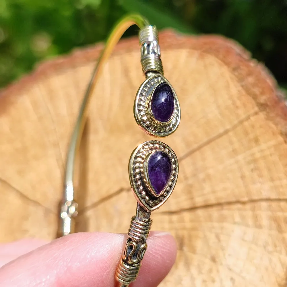 Utkarsh Bracciale indiano in ottone con pietra