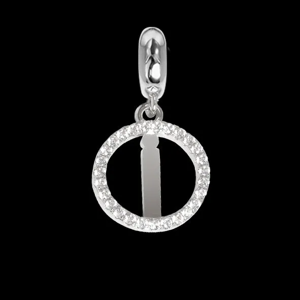 Charm circolare in zirconi con lettera I