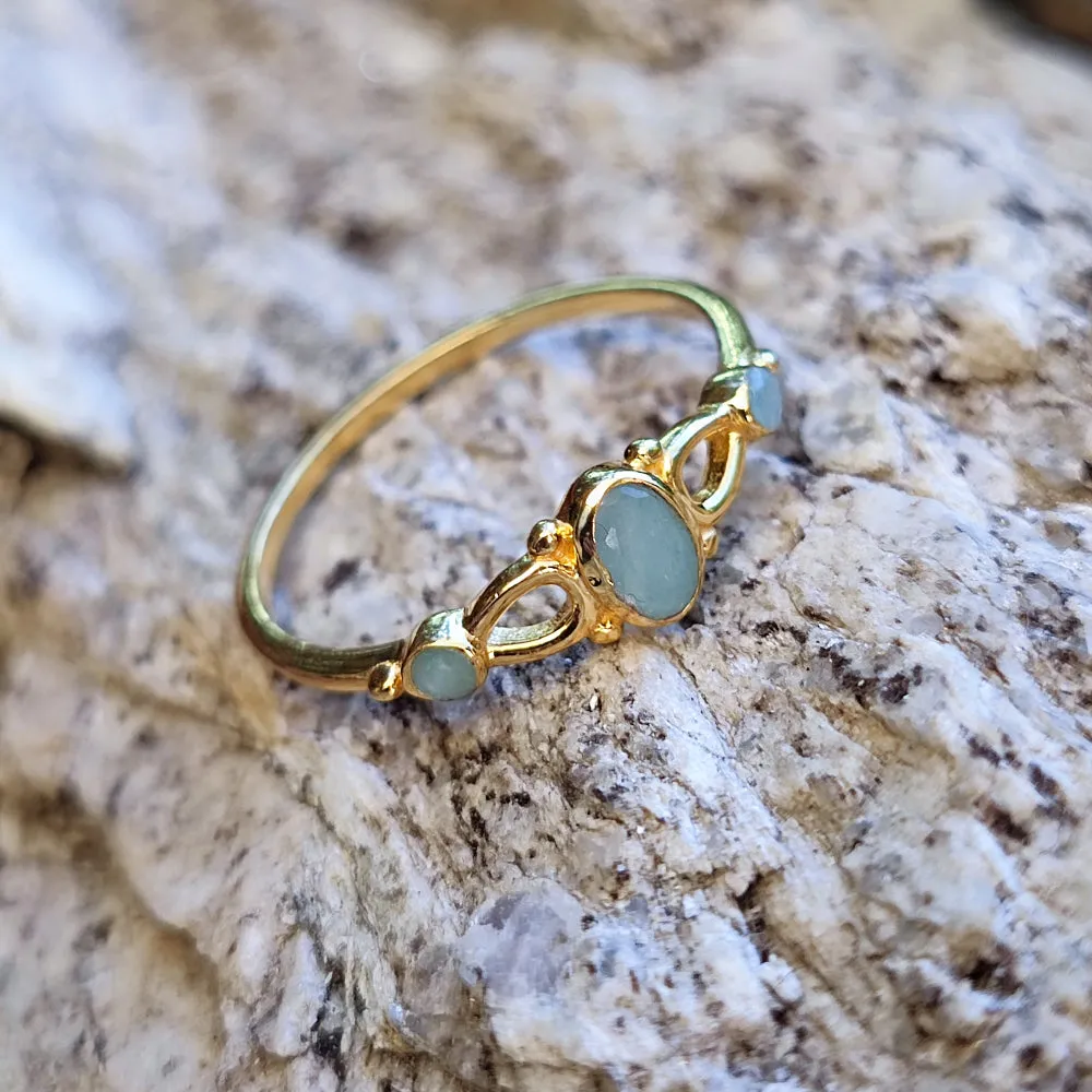 Goldener 925er Silberring mit Stein - KOLARAS