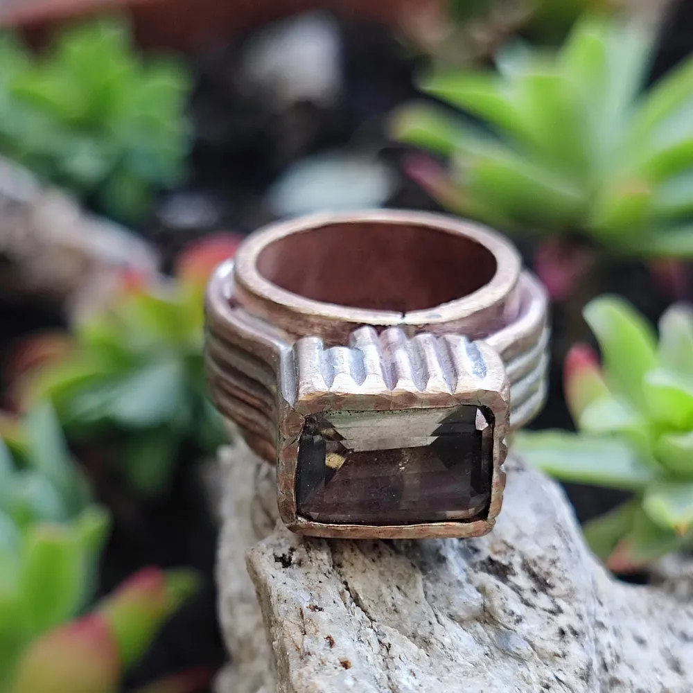 Handcrafted bronze ring with stone - GATEGAON