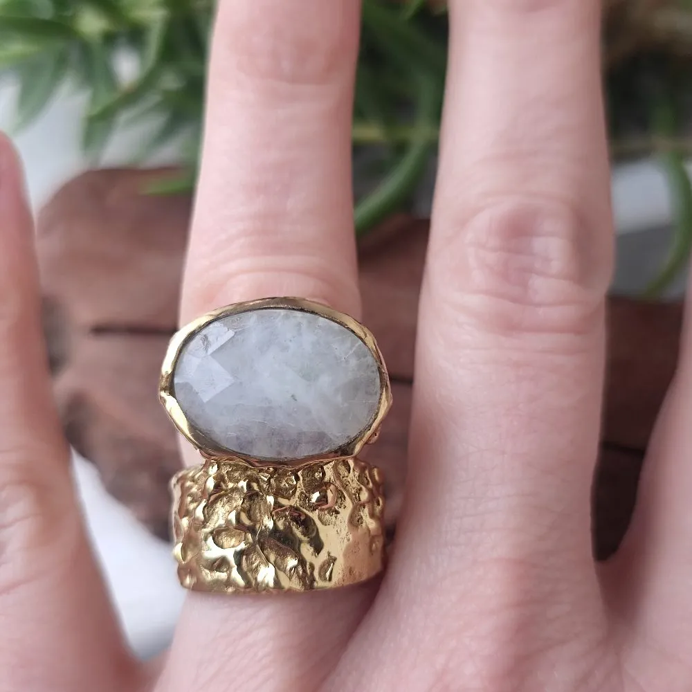 Handcrafted RING with stone in brass - APARISHKRIT