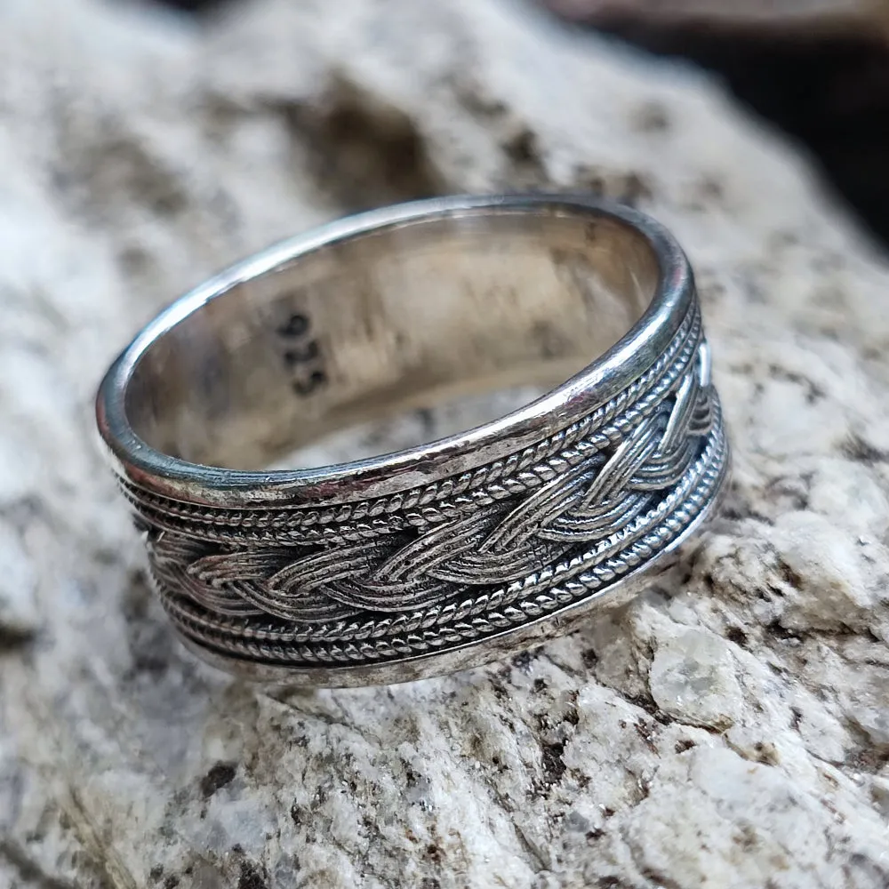 Verzierter Bandring aus 925er Silber – KACCHI