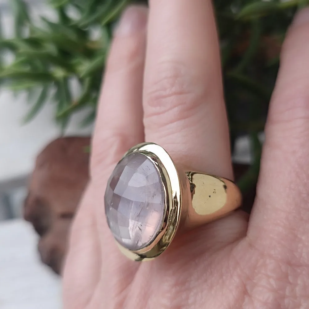 Minimal RING with stone in brass - LINE