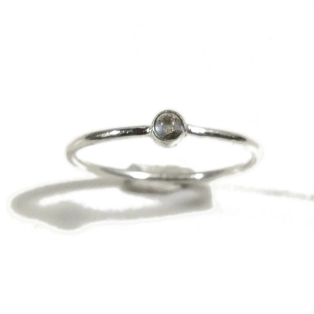 Anello Le LUCCIOLE sovrapponibile in argento 925 con pietra