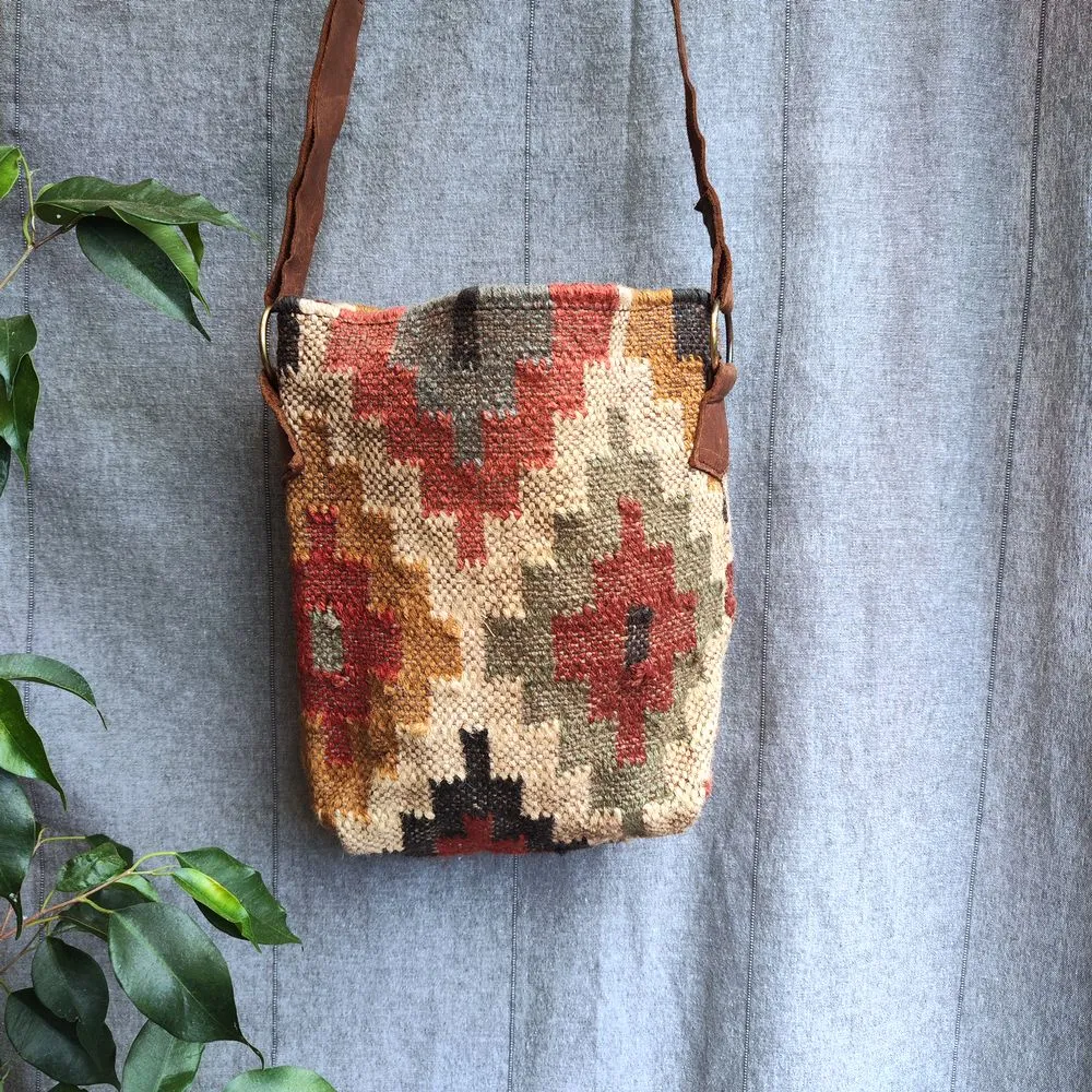 GHUMA shoulder bag handcrafted with KILIM and Leather