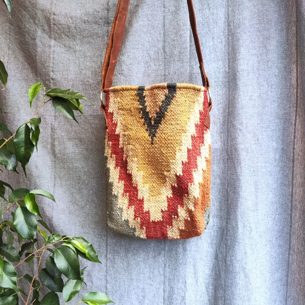 ANGUL shoulder bag handcrafted with KILIM and Leather