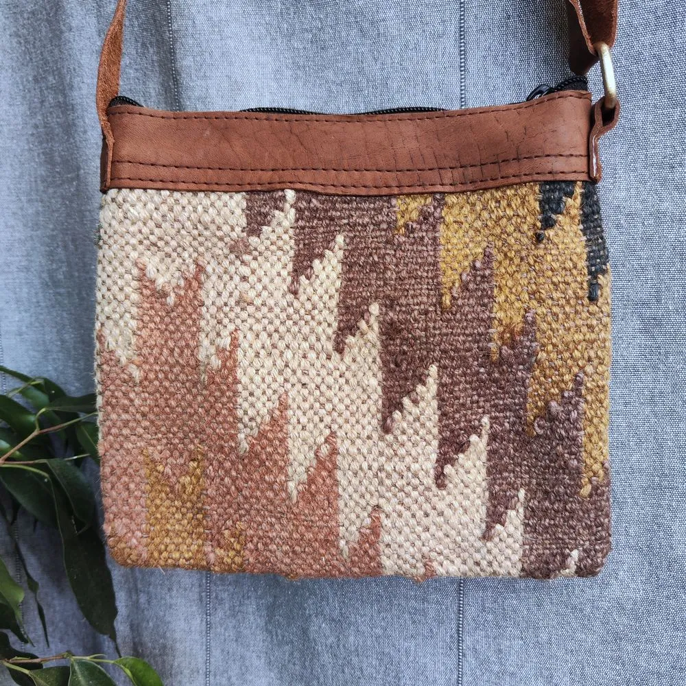 RAHUL shoulder bag handmade with KILIM and Leather