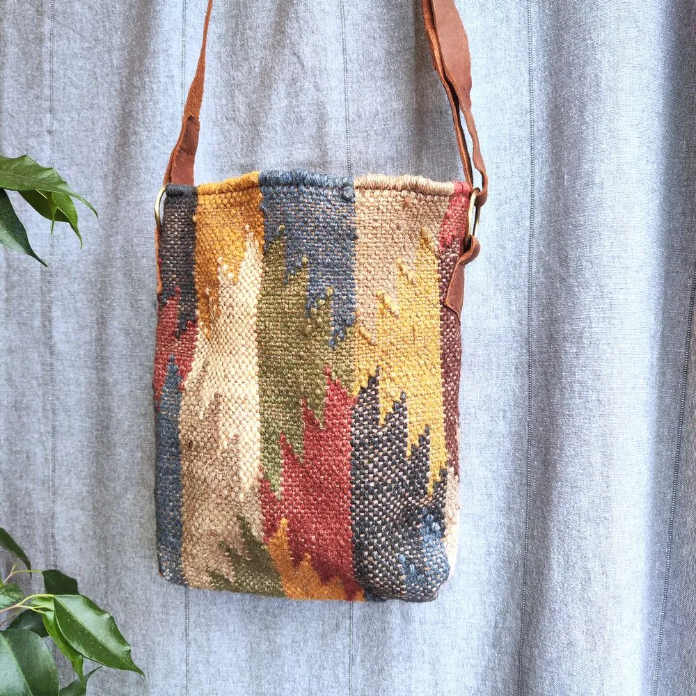 ANJADI shoulder bag handmade with KILIM and Leather