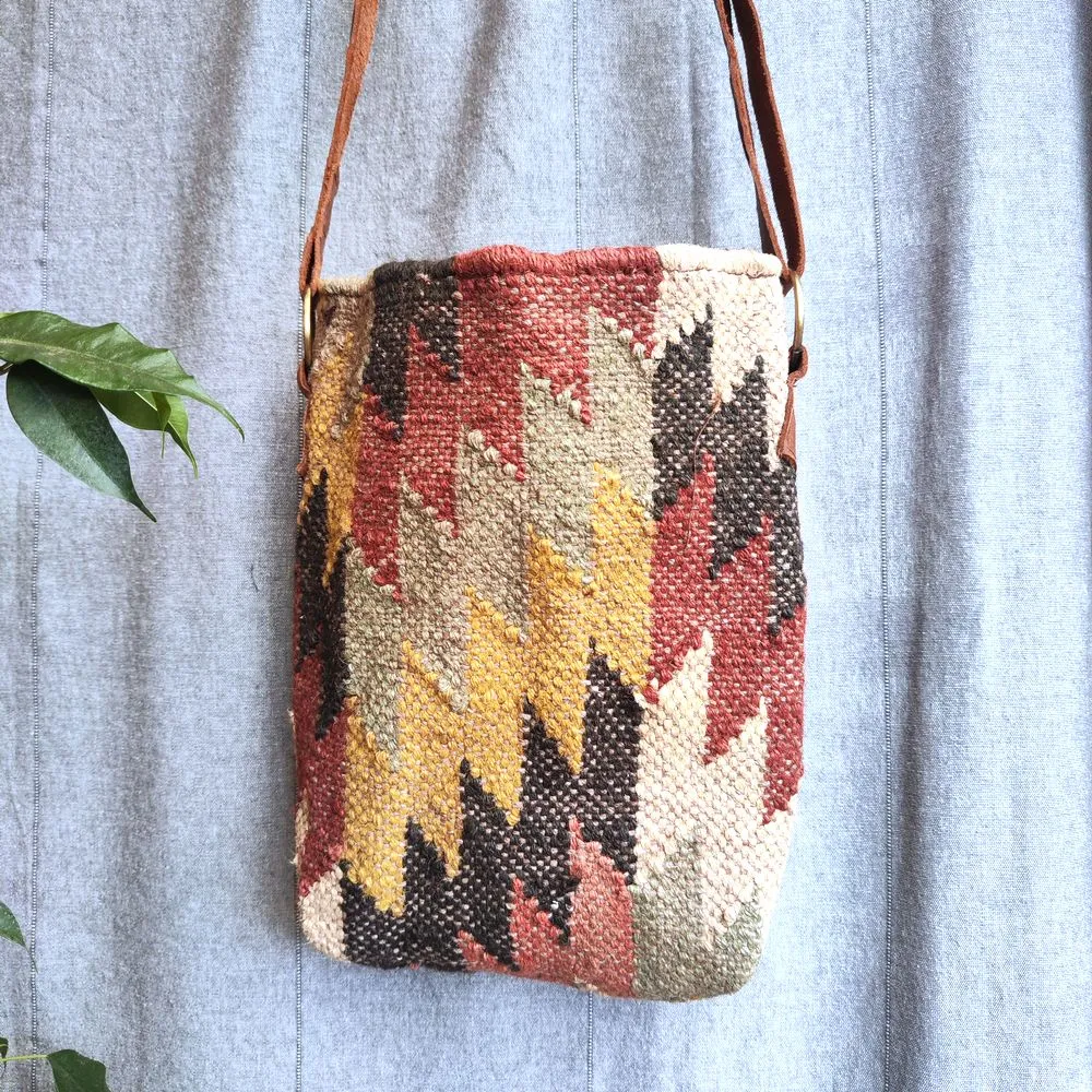 NARWA shoulder bag handmade with KILIM and Cuoip