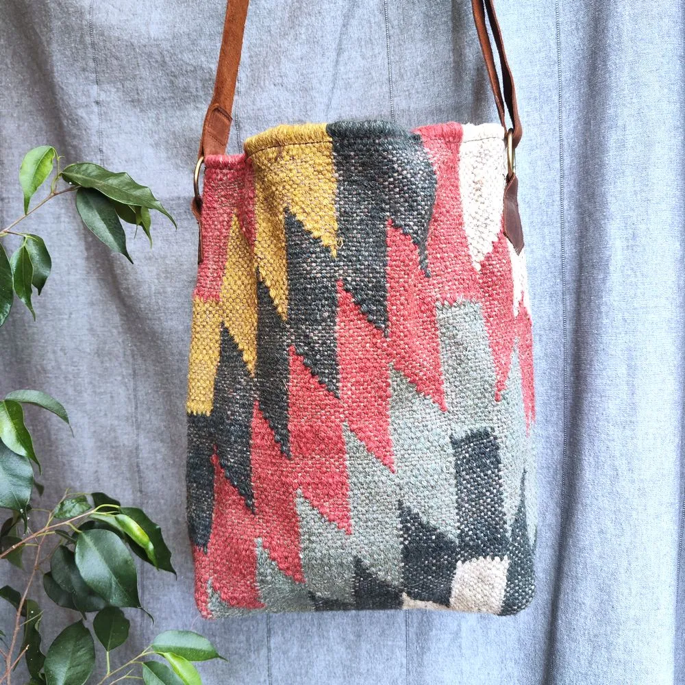 ERODE bag handcrafted with KILIM and Leather