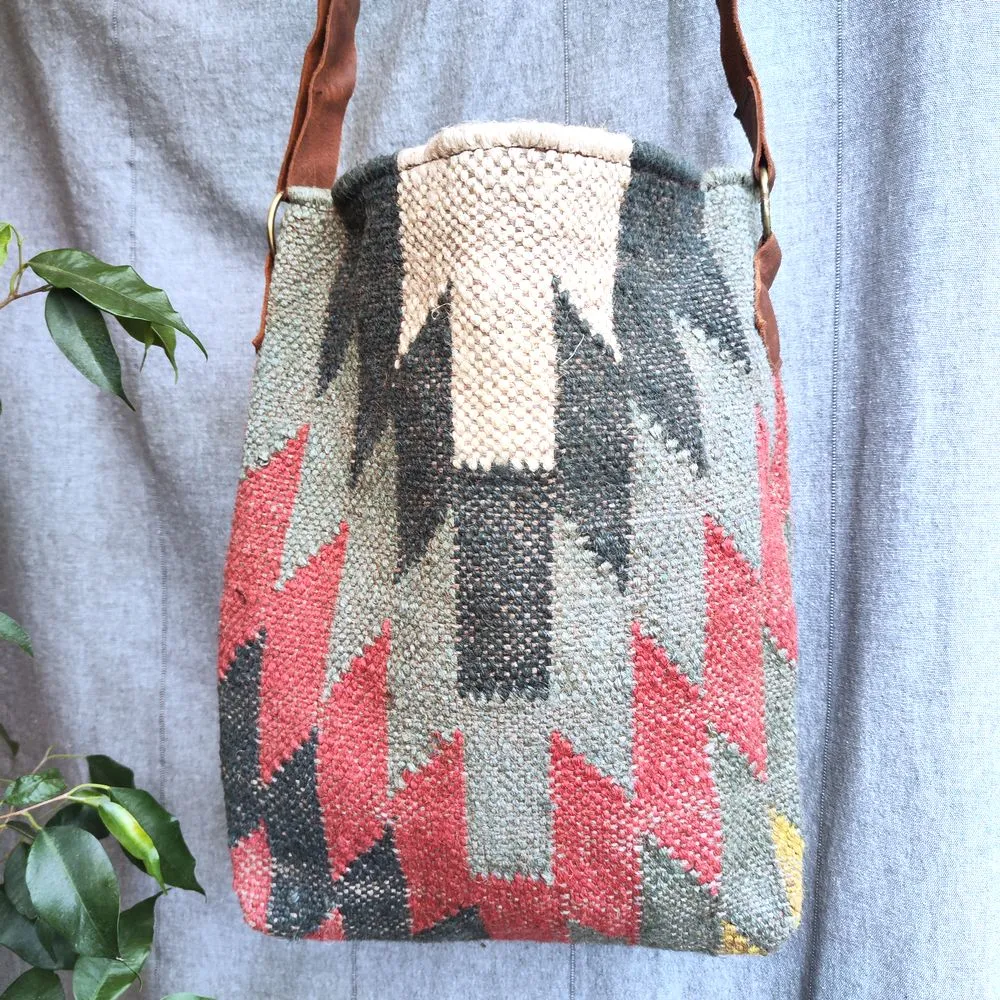 Handcrafted ORISSA bag made with KILIM and Leather
