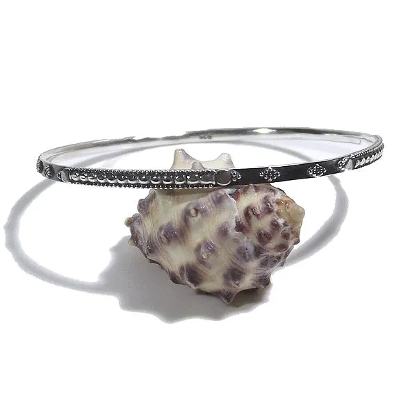 Bracciale etnico DUYEN a cerchio in argento - rigido