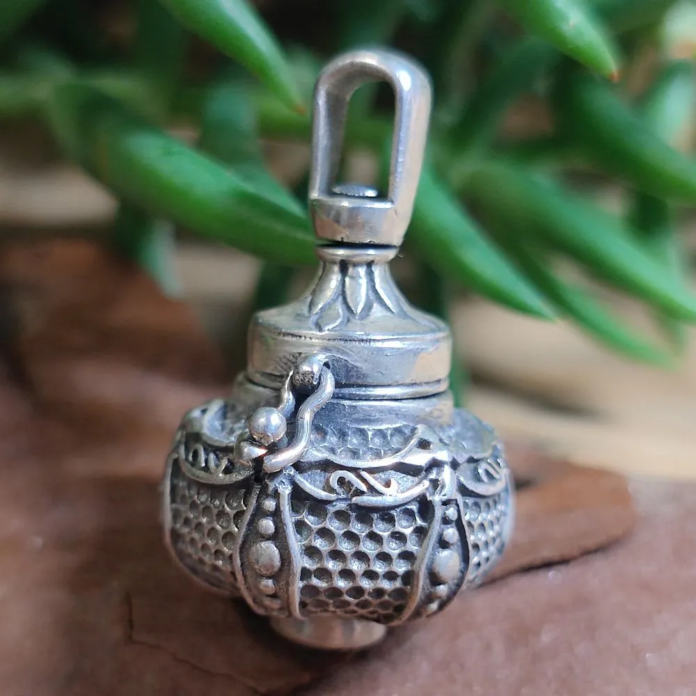 925 Silver Openable Pendant with Stone - JUNPUN
