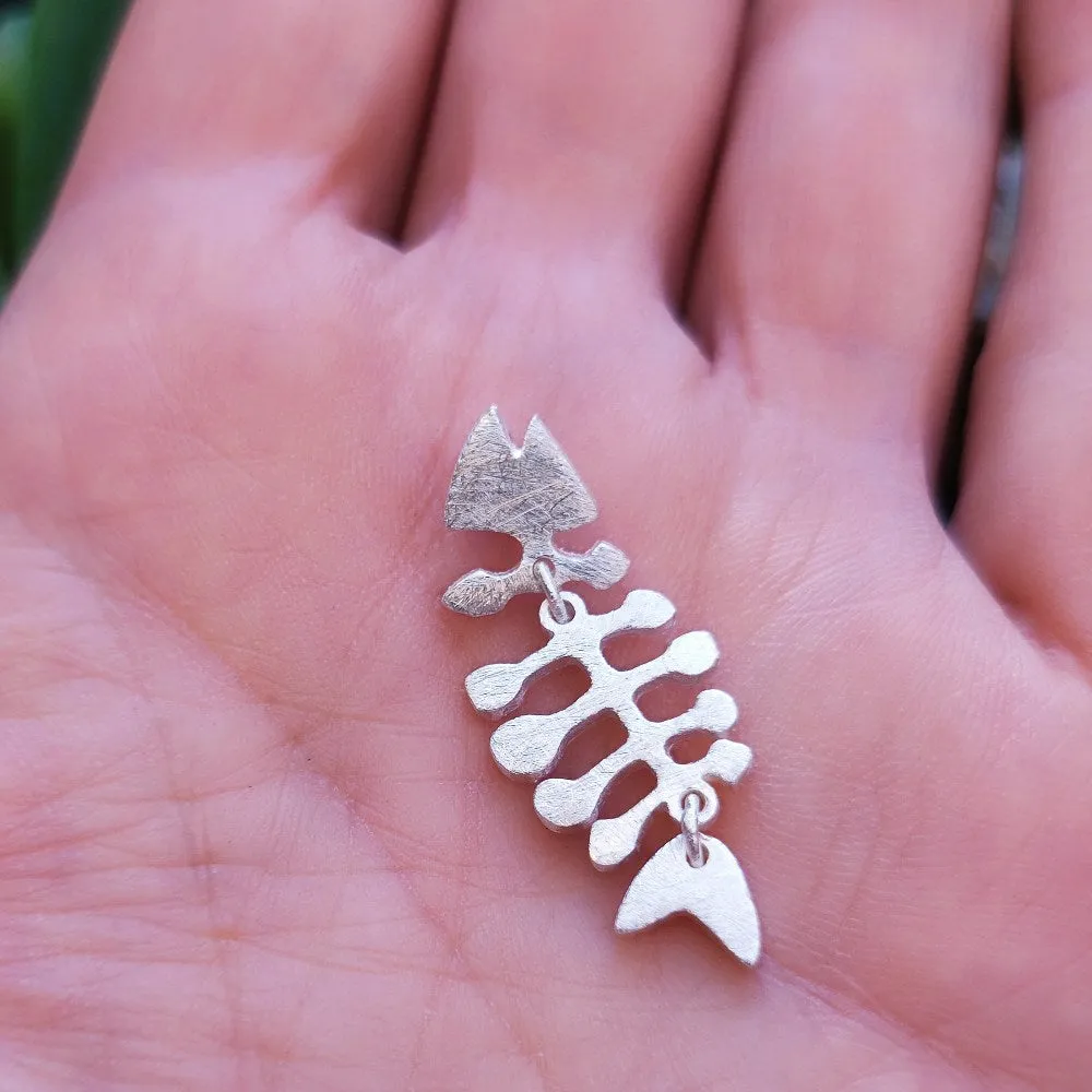 Silver Fishbone Pendant - MOUMOU