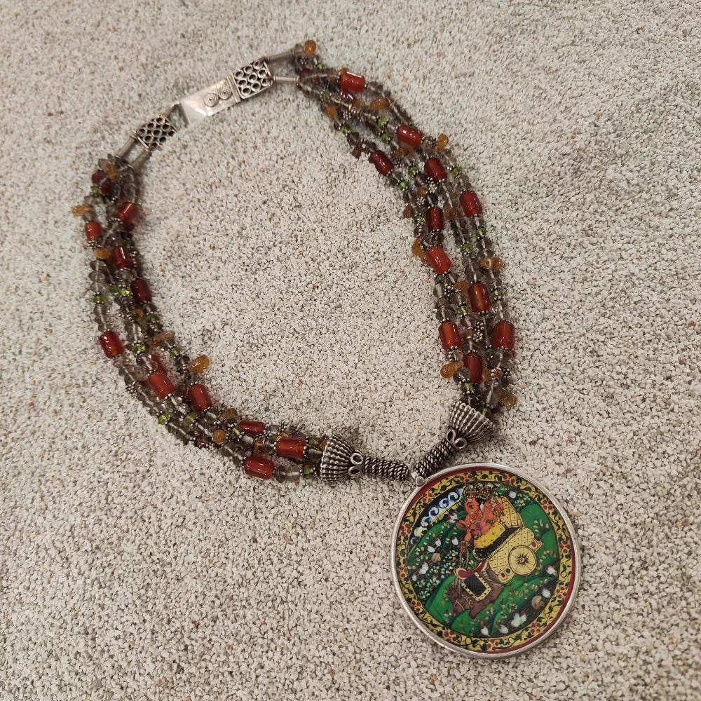 Halskette mit Ganesh aus handbemaltem, mikrolackiertem 925er Silber