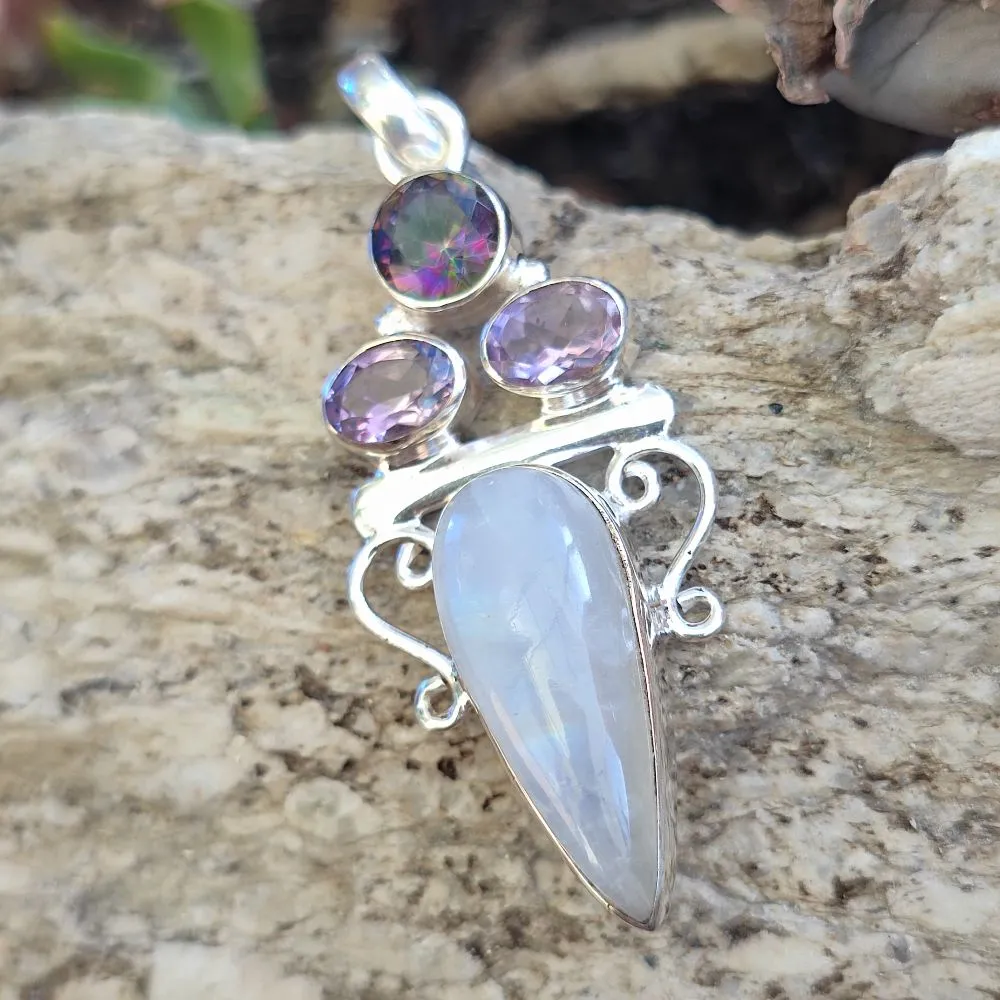 Ethnic pendant in 925 silver with stone - BELDA