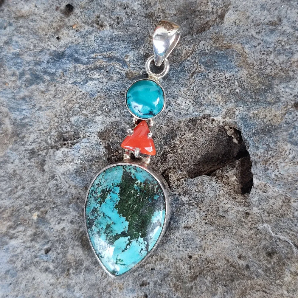 Ethnischer Anhänger aus 925er Silber mit Stein - GOKUL