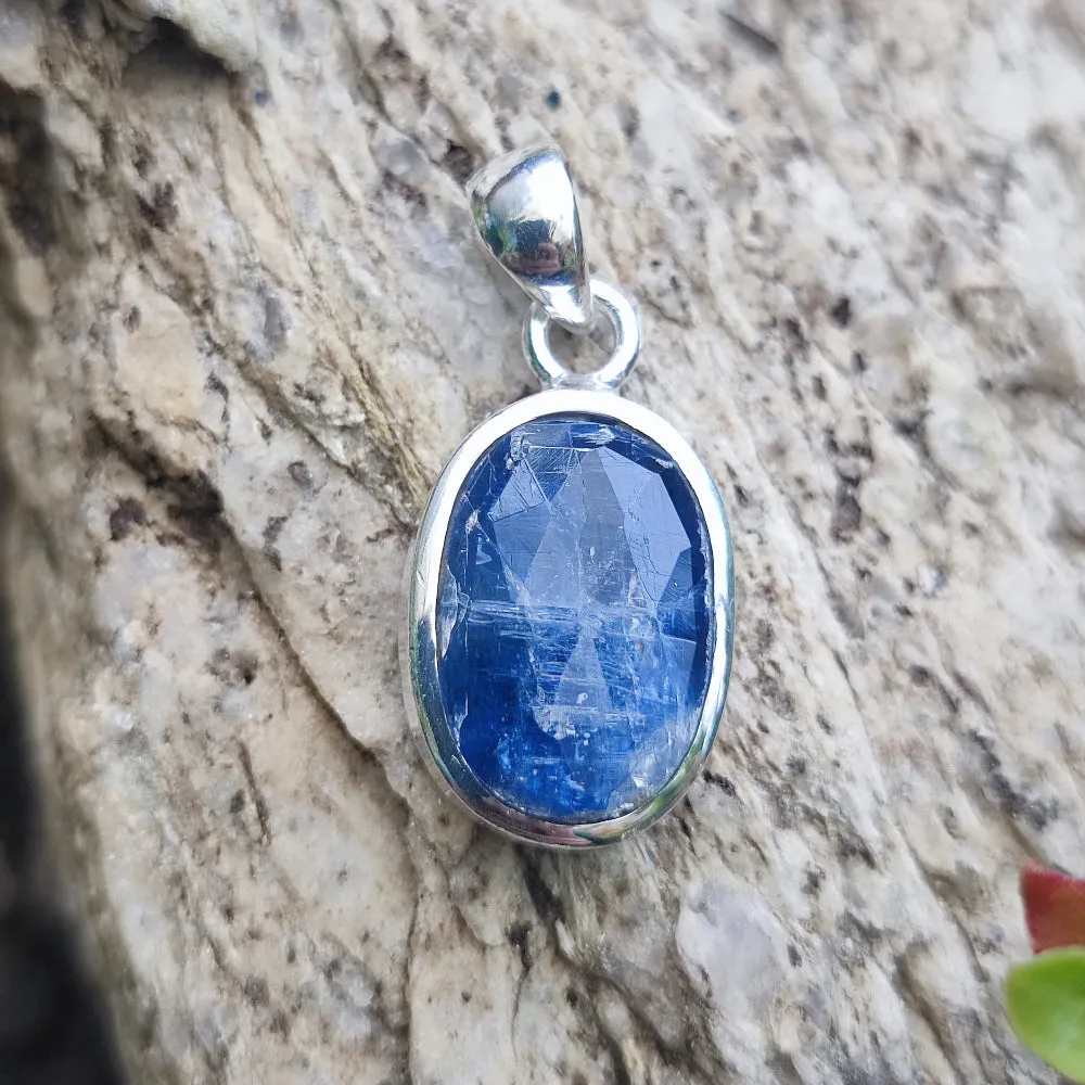 Ethnic pendant in 925 silver with stone - PHULPUR