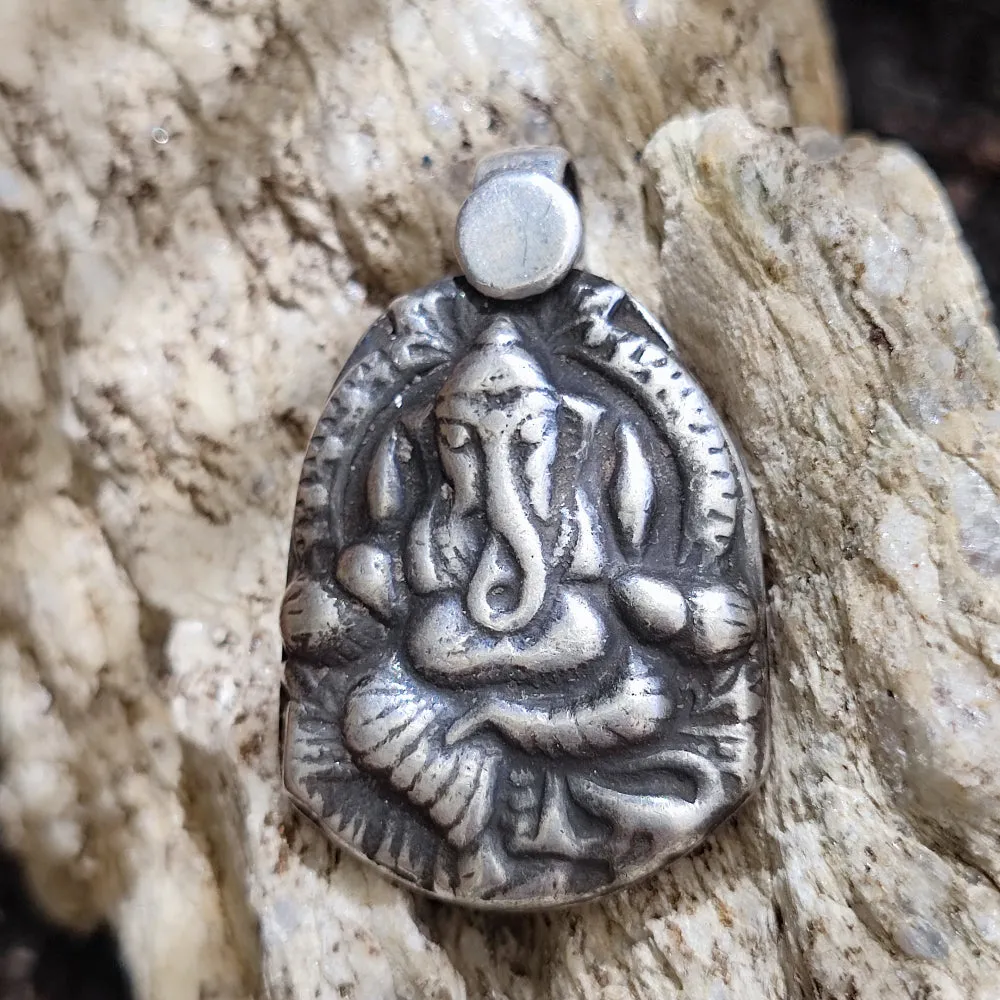 Antique silver pendant with Ganesh - NAPARUN