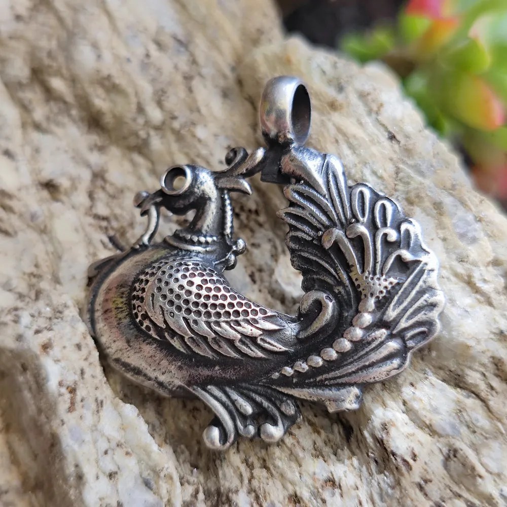 Antique silver pendant with Peacock - Maharastrha