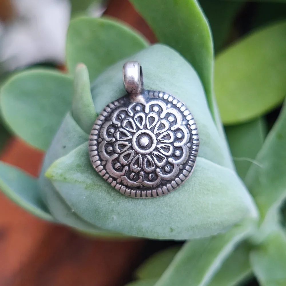 Antique Silver Pendant with Indian Decorations - NEUSA