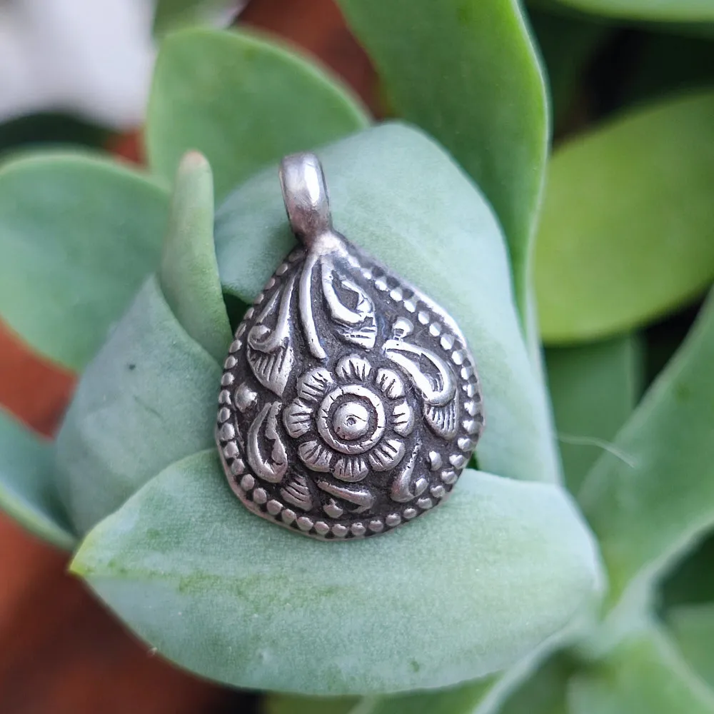 Antique Silver Peacock Pendant - PANDIKUNTA