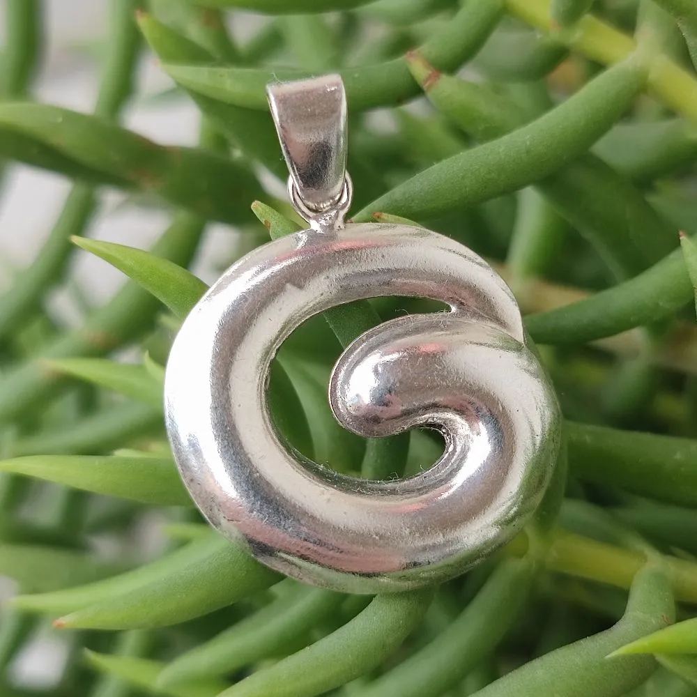 925 Silver Handcrafted Pendant - PINKASURATE