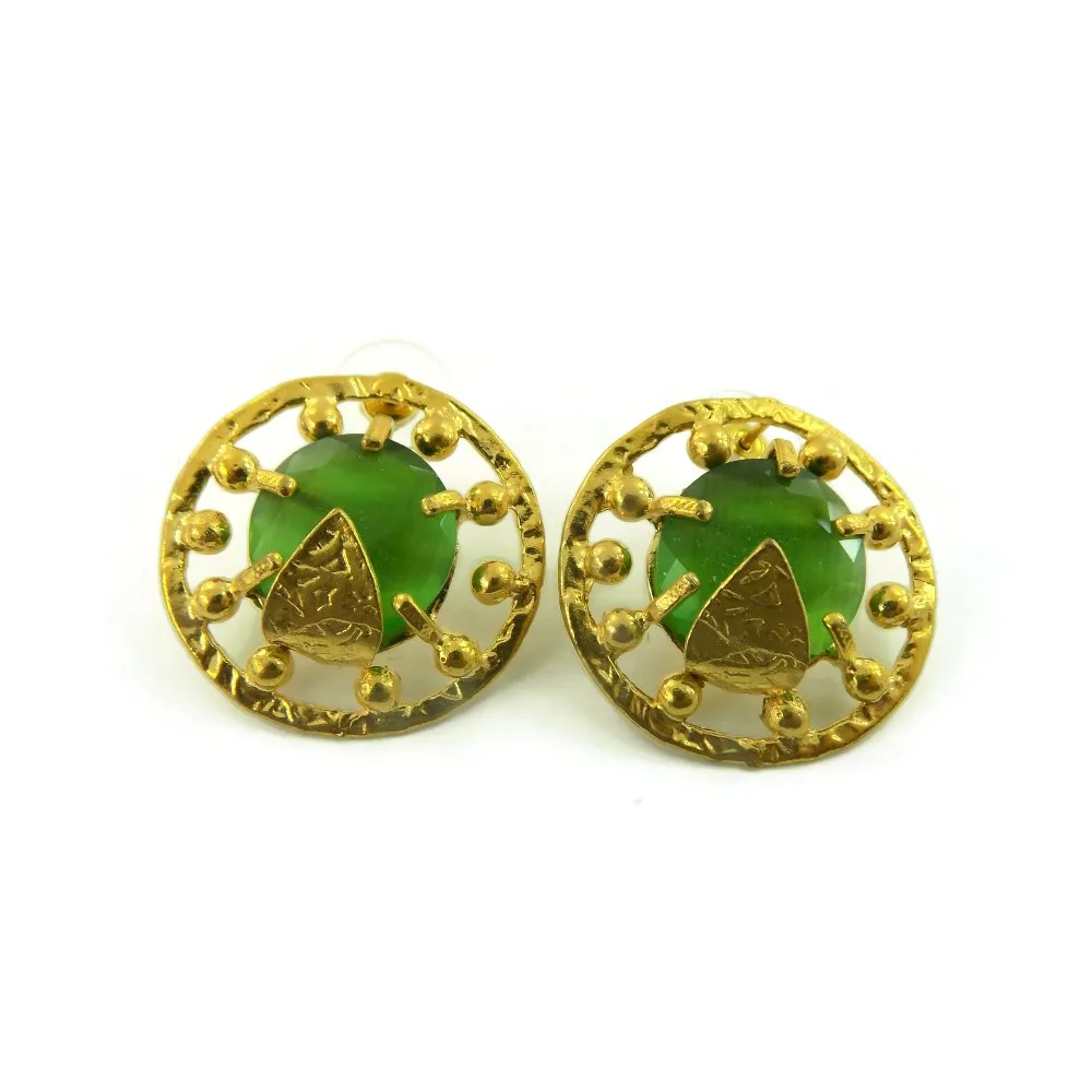 Orecchini Bijoux Tondi 30 Mm. In Zama Dorata Con Mezzo Cristallo verde