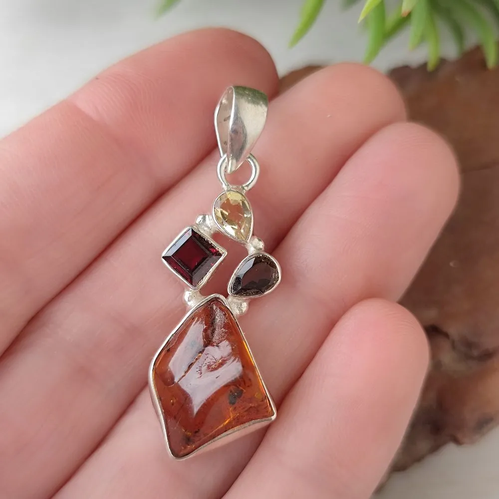 Ethnic pendant in 925 silver with stone - ANKRO