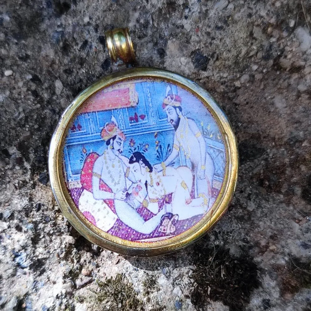 Ciondolo indiano in ottone Kāma Sūtra - INDORE