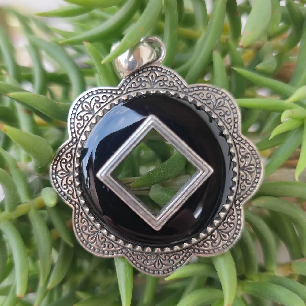 Tuareg Pendant with Black Onyx - LARANGO