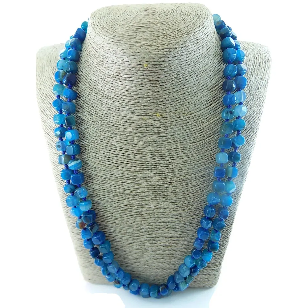 collana annodata agata striata blu quadratini burattati  lunga chiusa 60 cm